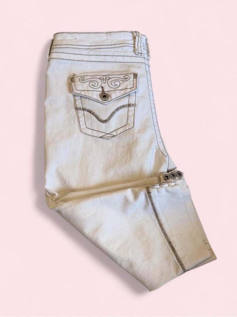 Cream Skinny Jeans for Women with Decorative Back Pocket